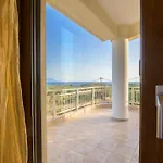 Thea Holiday home *