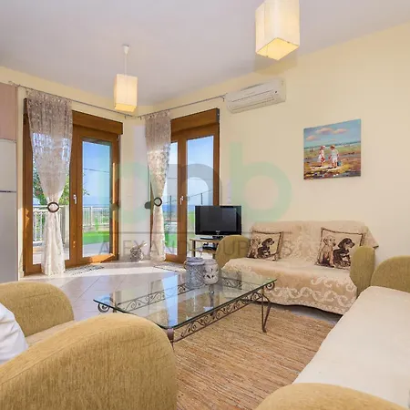 Holiday home Thea Dikella